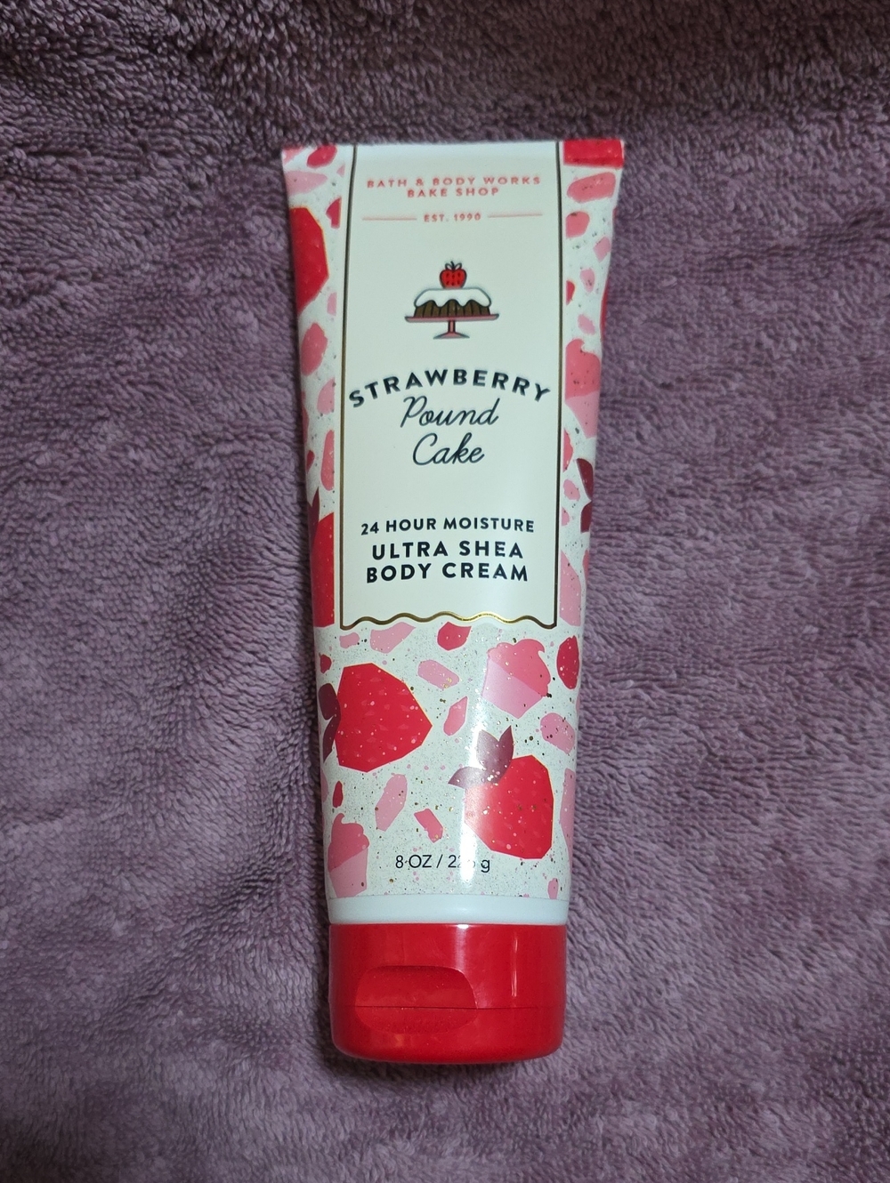 Bath & Body Works Strawberry Pound Cake Body Cream - Pink & Red
